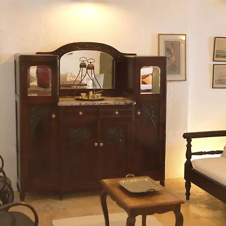 Βίλα Gorgeous Santorini | 2 Bedrooms | Illumi | Spacious Terrace With Courtyard Views |