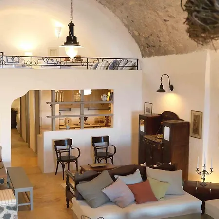 Gorgeous Santorini | 2 Bedrooms | Illumi | Spacious Terrace With Courtyard Views | Villa *